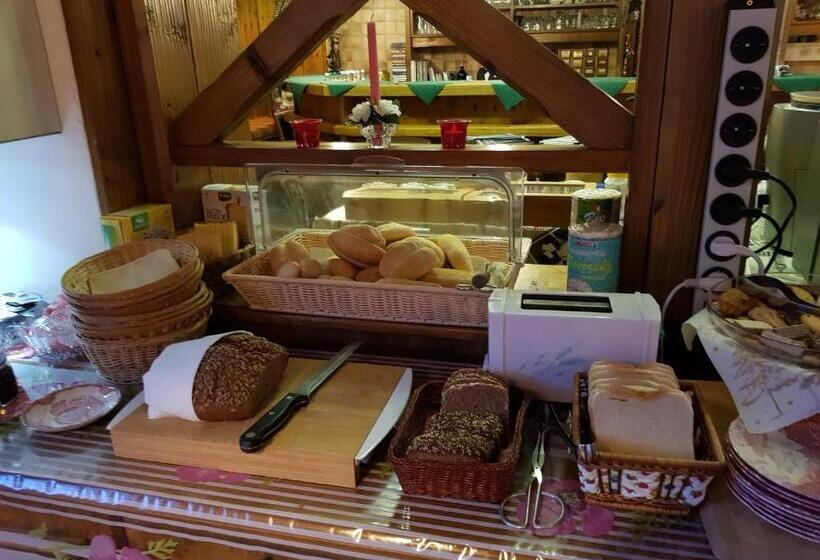 بنسيون Hiasl Stubn