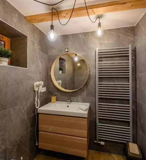 پانسیون Turciansky Dvor   Apartmany Turiec