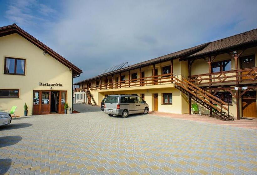 Пансион Turciansky Dvor Apartmany Turiec