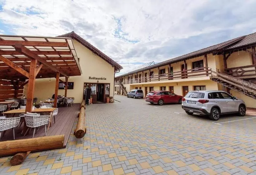 پانسیون Turciansky Dvor   Apartmany Turiec