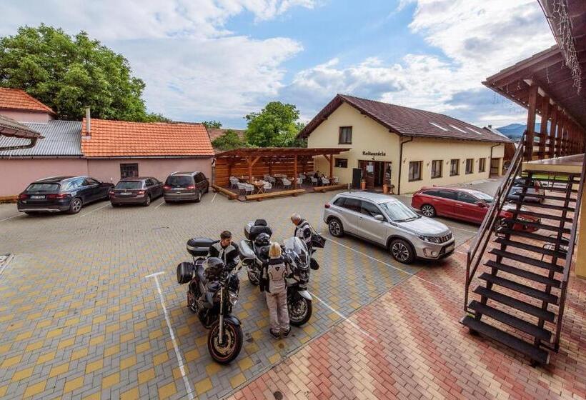 Пансион Turciansky Dvor Apartmany Turiec