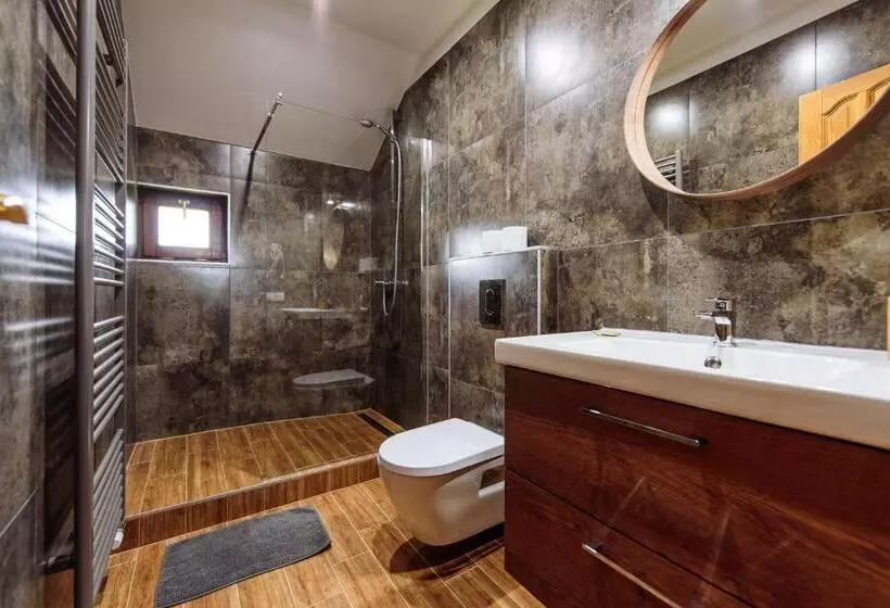 پانسیون Turciansky Dvor   Apartmany Turiec