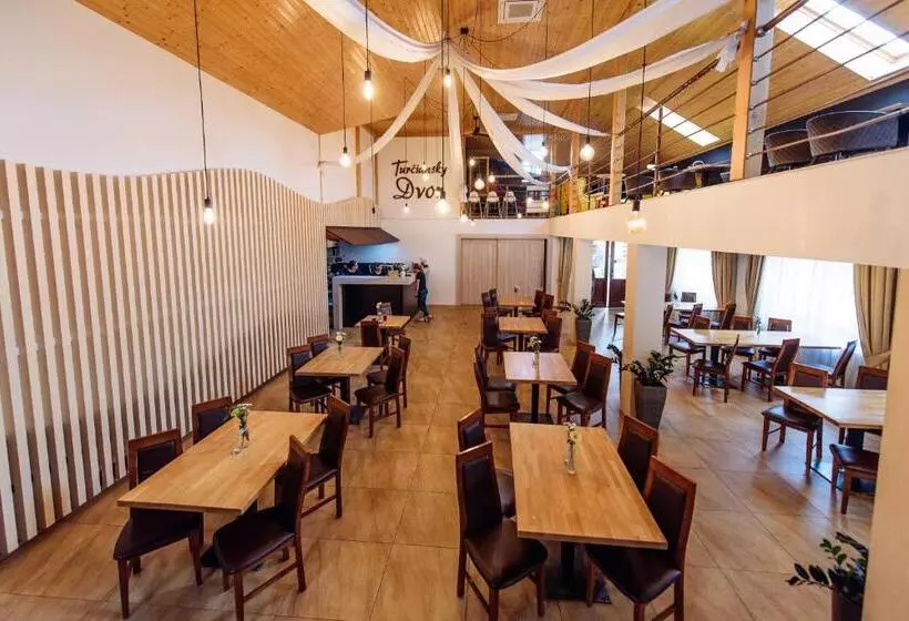 پانسیون Turciansky Dvor   Apartmany Turiec