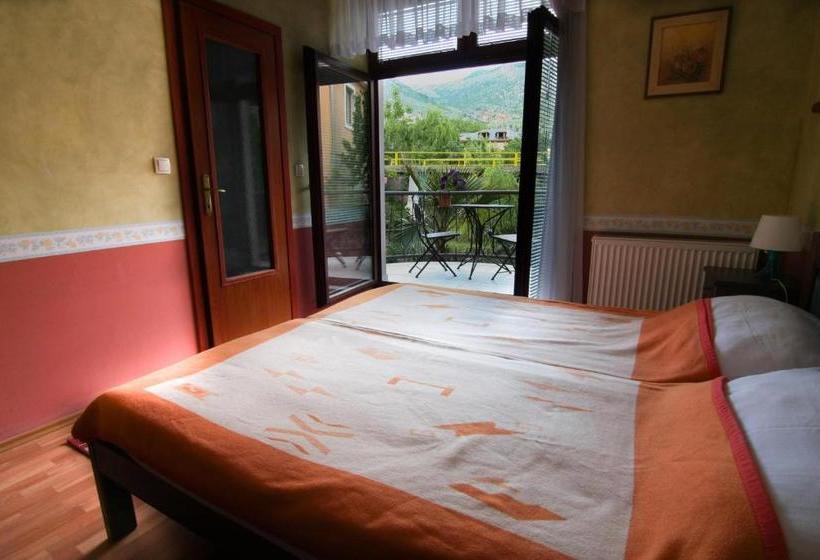 پانسیون Villa Botticelli