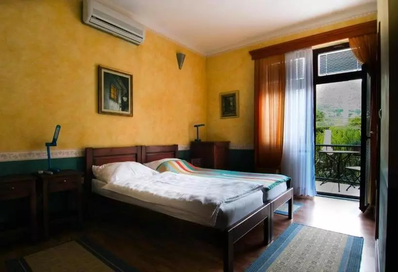 پانسیون Villa Botticelli