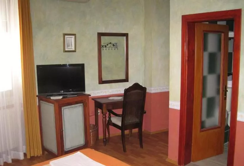 پانسیون Villa Botticelli