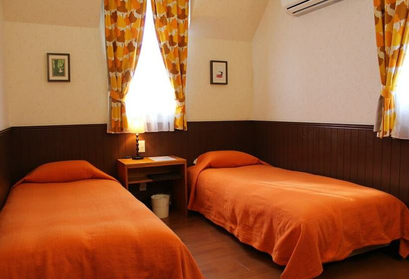 Пансион Weekend Shuffle Lakeside Inn