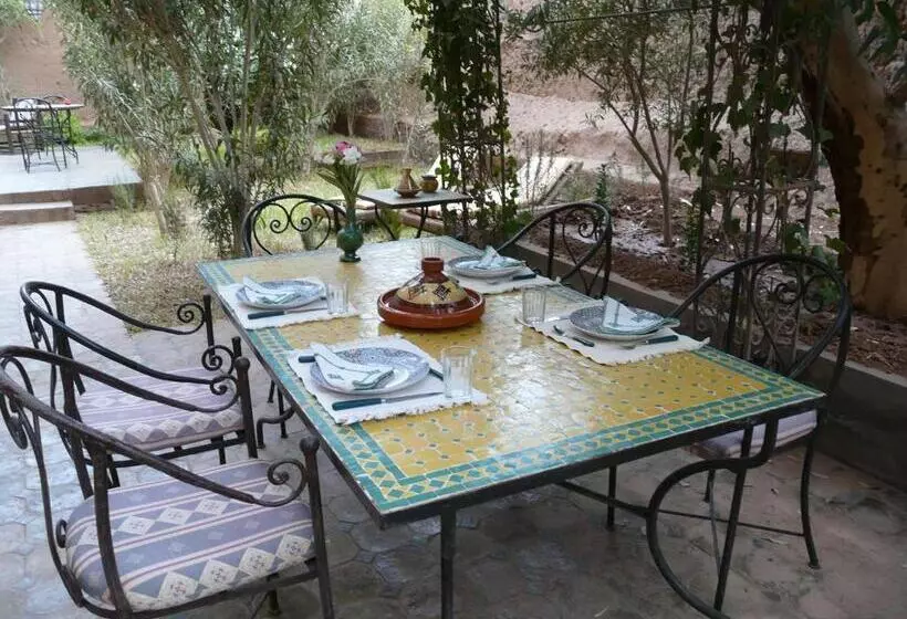 تختخواب و صبحانه Dar Nakhla   Zagora Guest House