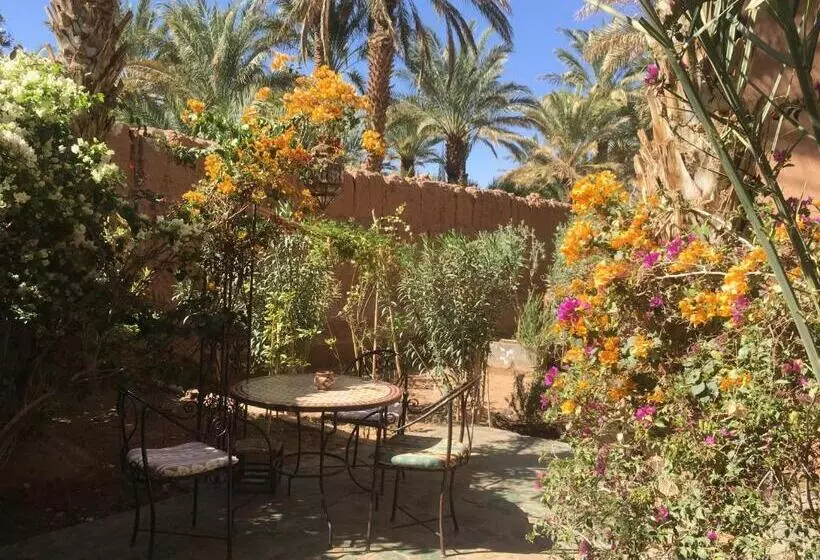 تختخواب و صبحانه Dar Nakhla   Zagora Guest House