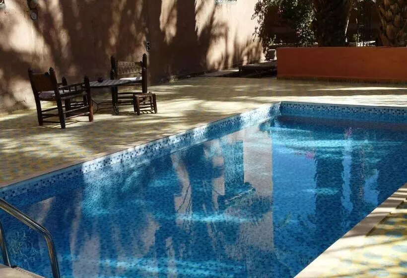 تختخواب و صبحانه Dar Nakhla   Zagora Guest House