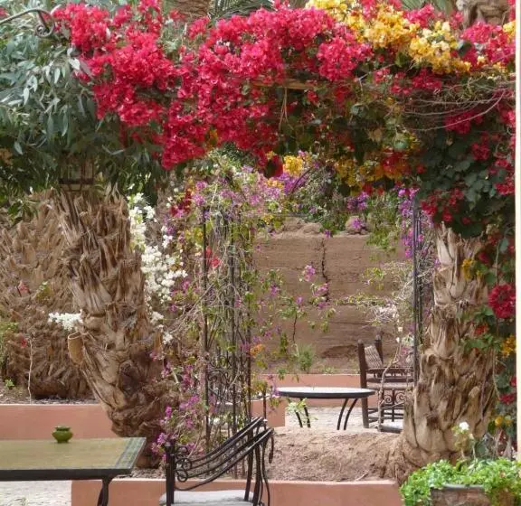 تختخواب و صبحانه Dar Nakhla   Zagora Guest House