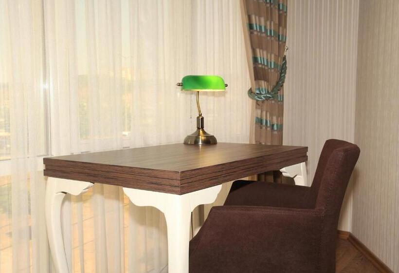 فندق Balturk House