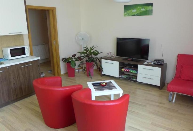 بنسيون Park   2 Izbové Apartmány Na Prenájom