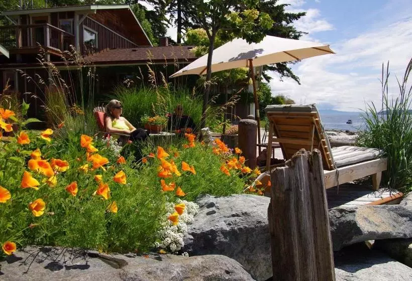 Majatalo Blitz Beach House Oceanside Suite