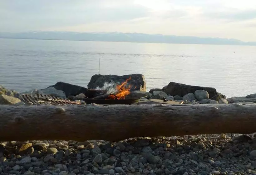 Majatalo Blitz Beach House Oceanside Suite