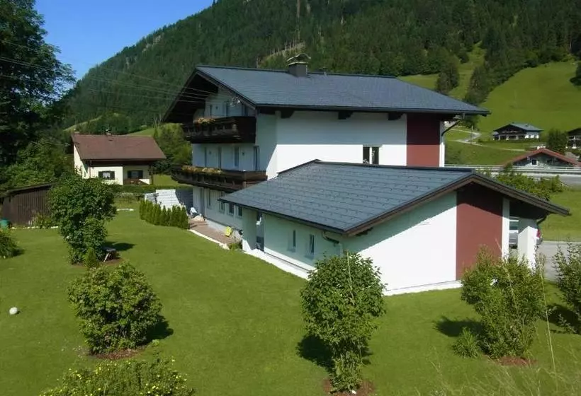 Majatalo Gästehaus Walpurga