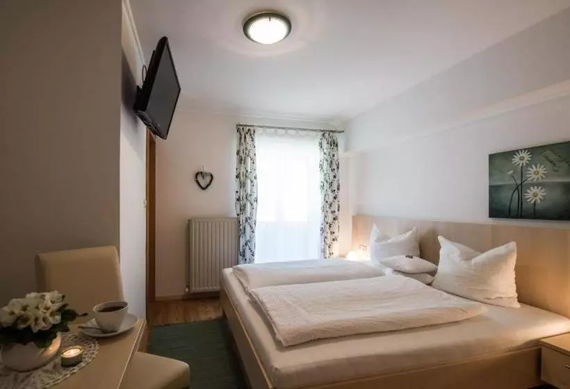 Majatalo Gästehaus Walpurga