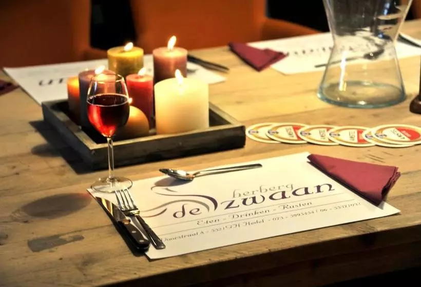 ペンション Herberg De Zwaan Hedel