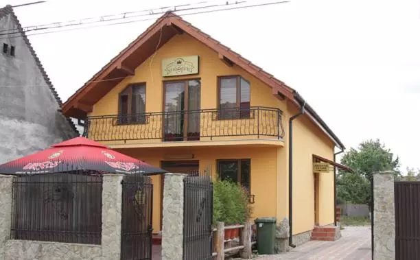 پانسیون Vila Korona