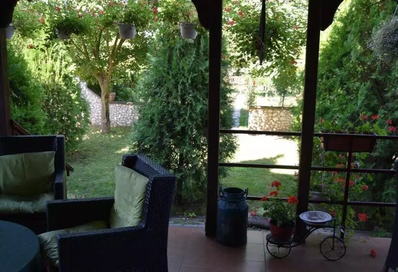 Pension Larisa