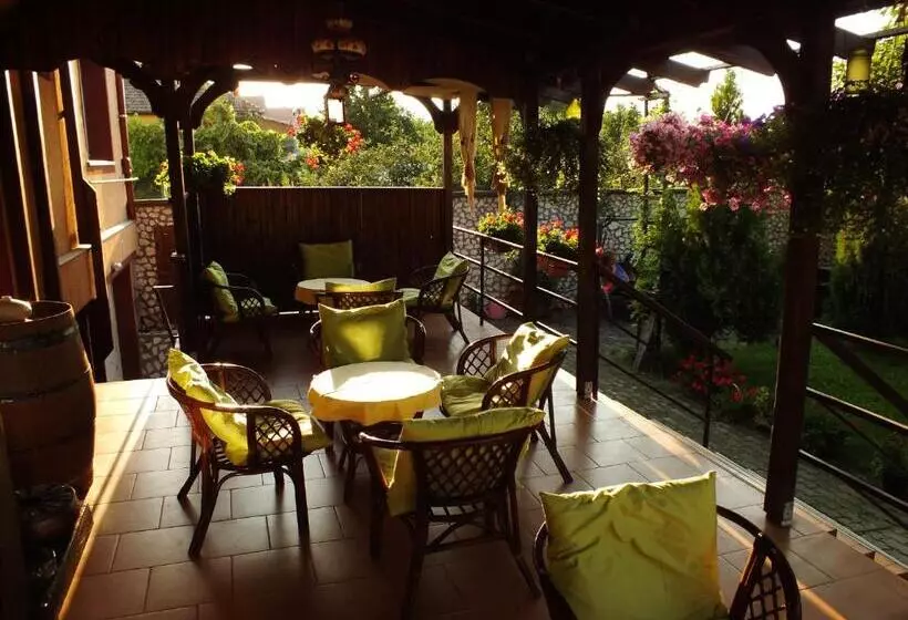Pension Larisa
