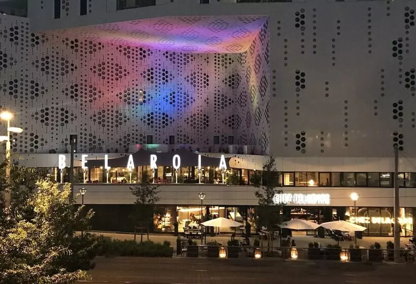 ホテル Campanile Montpellier Centre St Roch