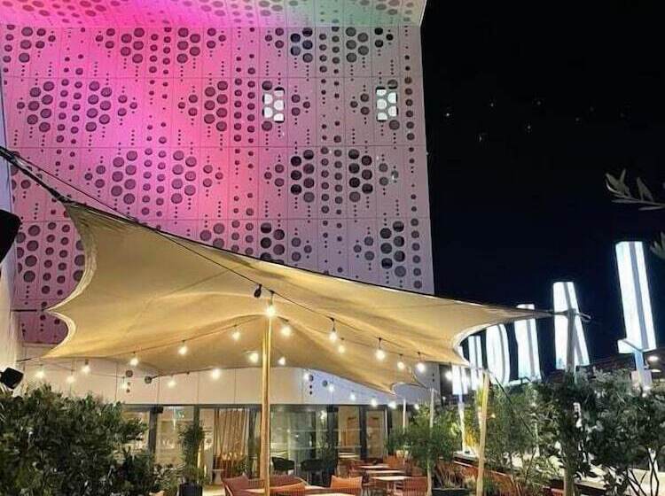 فندق Campanile Montpellier Centre St Roch