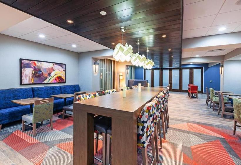 ホテル Hampton Inn Gardner Conference Center