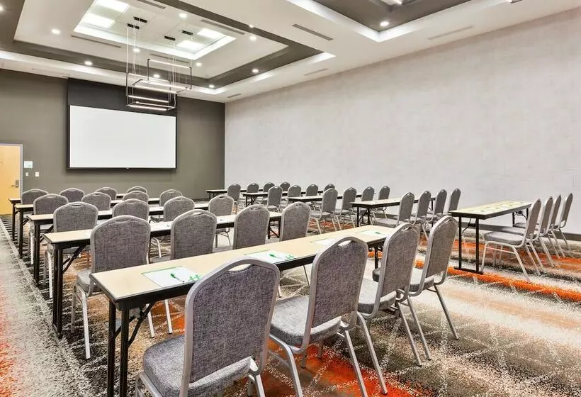 Hotelli Holiday Inn & Suites   Toledo Southwest   Perrysburg, An Ihg