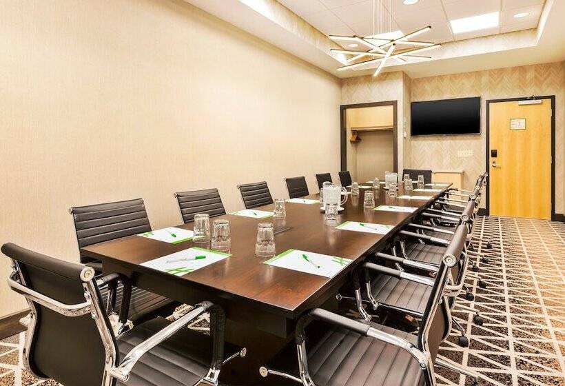 فندق Holiday Inn & Suites   Toledo Southwest   Perrysburg, An Ihg