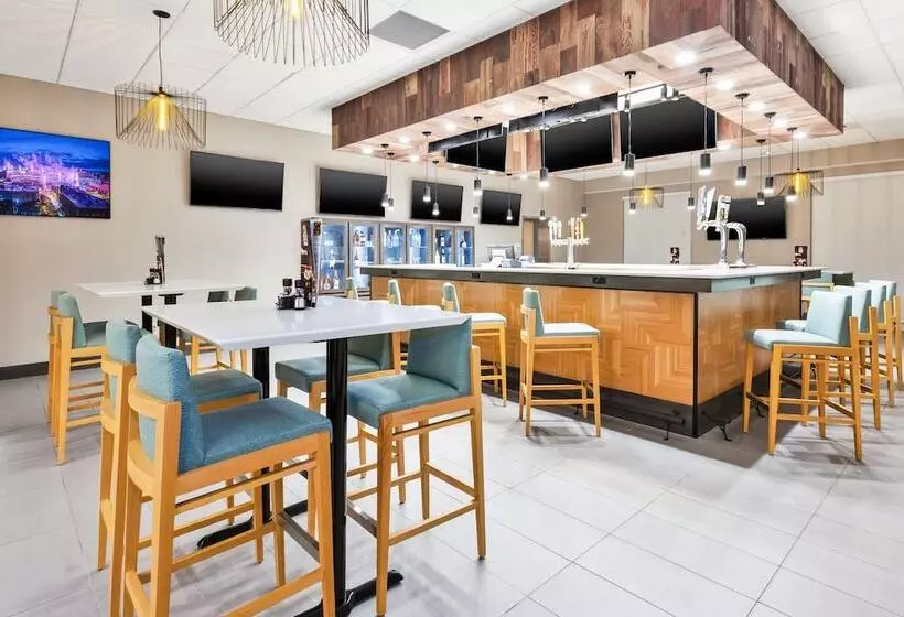 Hotelli Holiday Inn & Suites   Toledo Southwest   Perrysburg, An Ihg