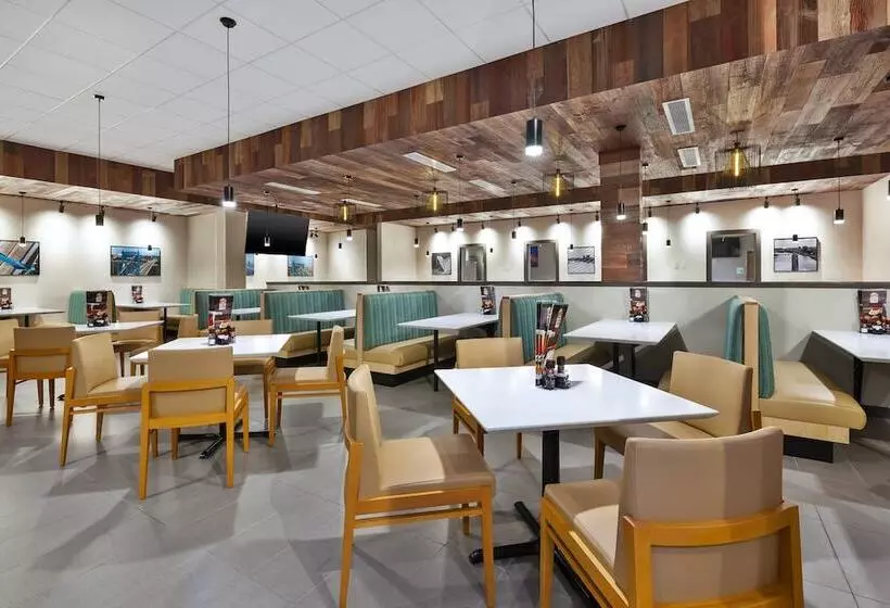 Hotelli Holiday Inn & Suites   Toledo Southwest   Perrysburg, An Ihg