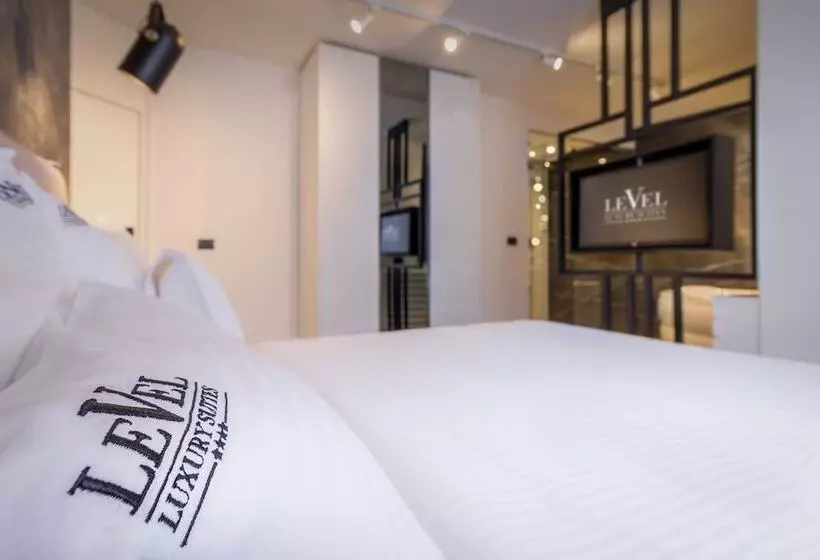 هتل Level Luxury Suites