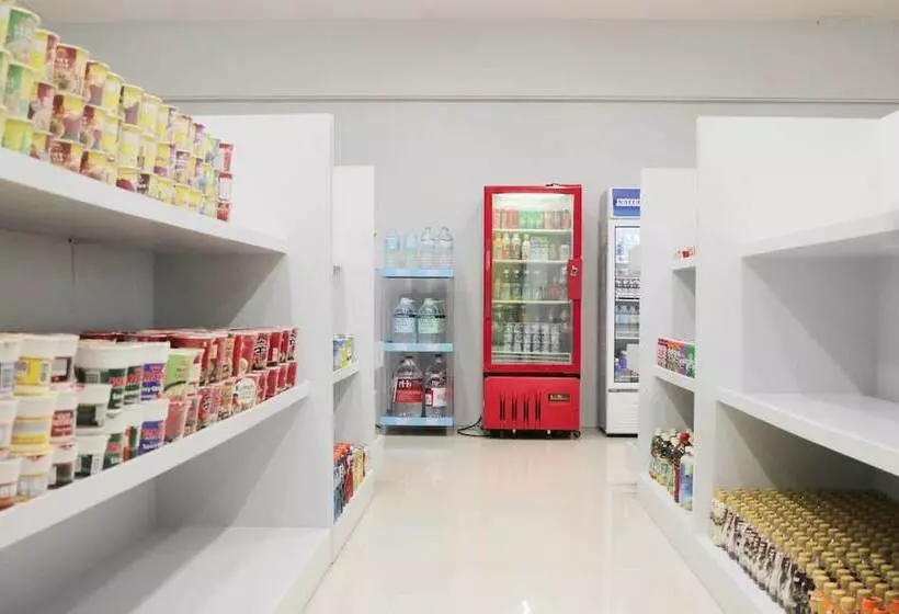 Hotelli Reddoorz Premium @ Wireless Mandaue Cebu