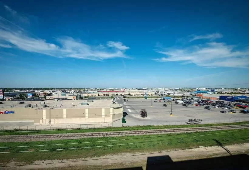 هتل Residence Inn By Marriott Winnipeg