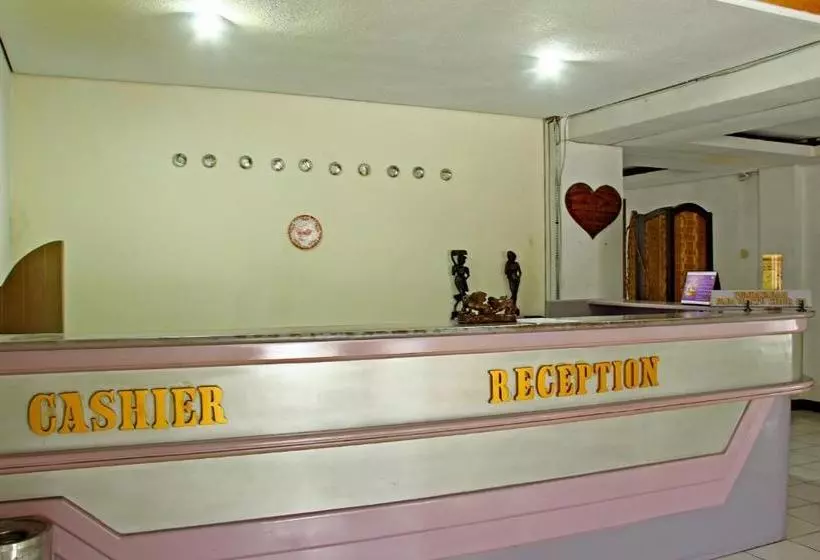 Hotel Reddoorz @ Cipaku