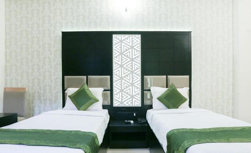 Fotos del hotel Emirates Residency:  3