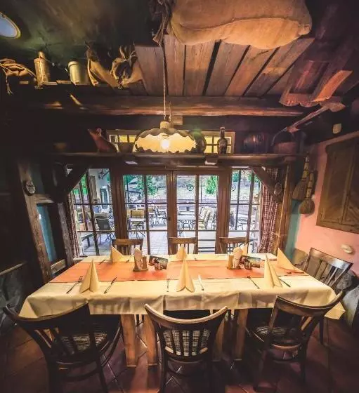 پانسیون Penzion A Restaurace U Johana