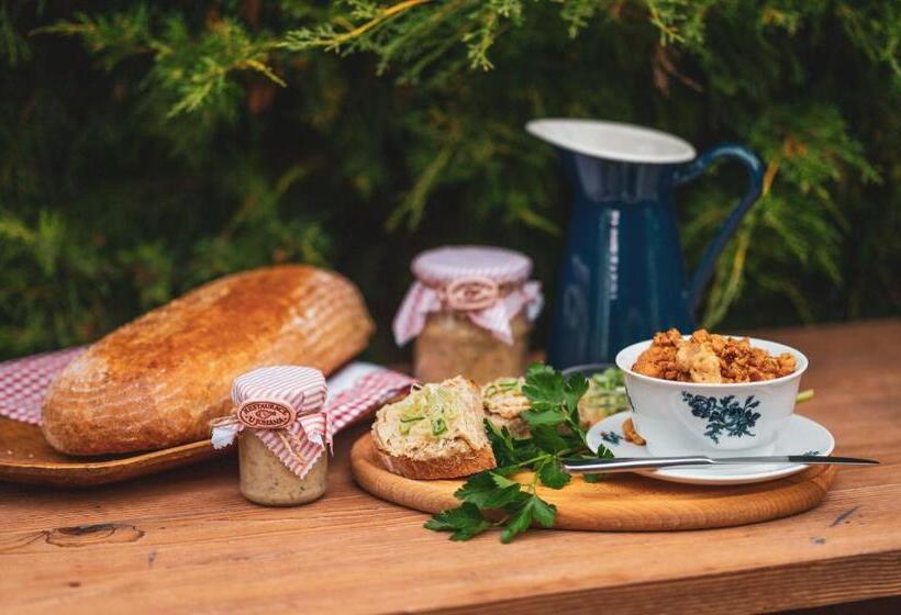 پانسیون Penzion A Restaurace U Johana