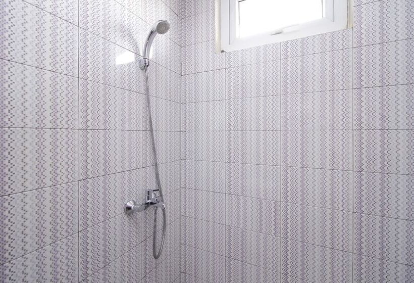 بنسيون Reddoorz @ Cilandak Barat