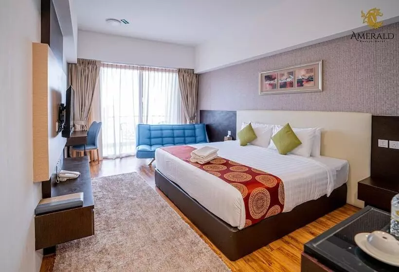Amerald Resort Hotel Desaru
