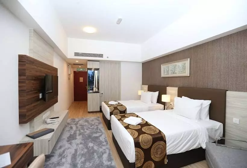 Amerald Resort Hotel Desaru