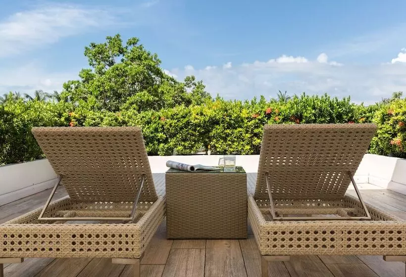 Beachside Villa Baylis