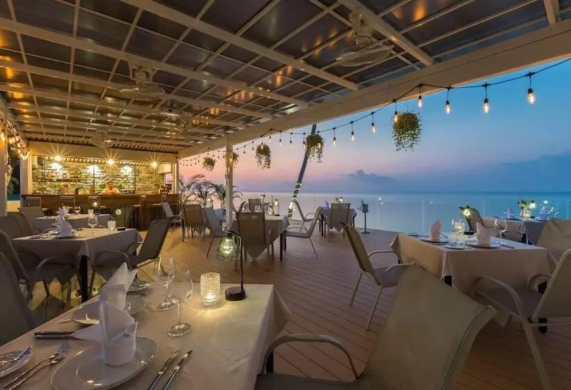 Beachside Villa Baylis