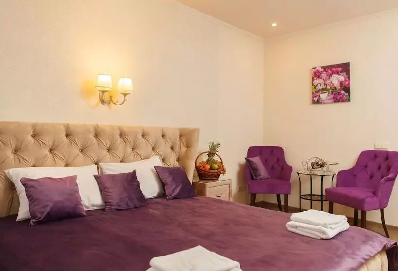 Aamiaismajoitus (B&B) Velvet