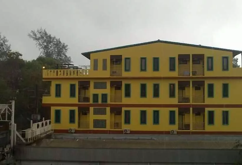 مسافرخانه Baan Mulan