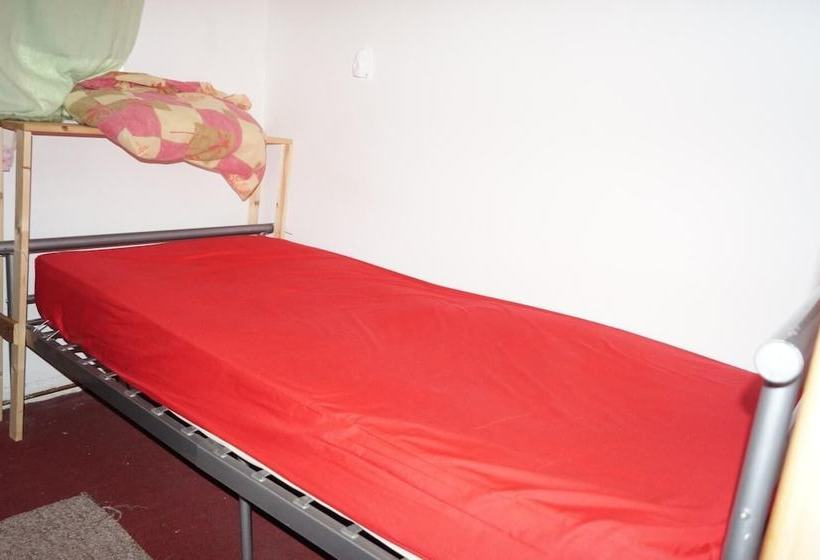 فندق فئة نجمة واحدة Chesnut Lodge