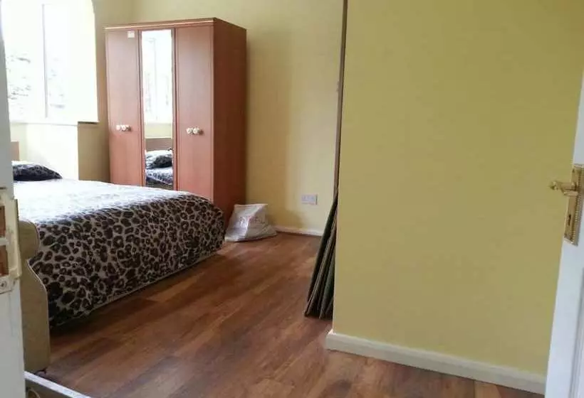 Hostelli Chesnut Lodge