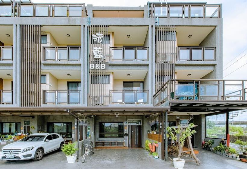 مسافرخانه Fernan B&b