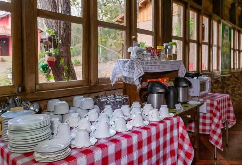 Hostelli Pousada Chao De Pedra